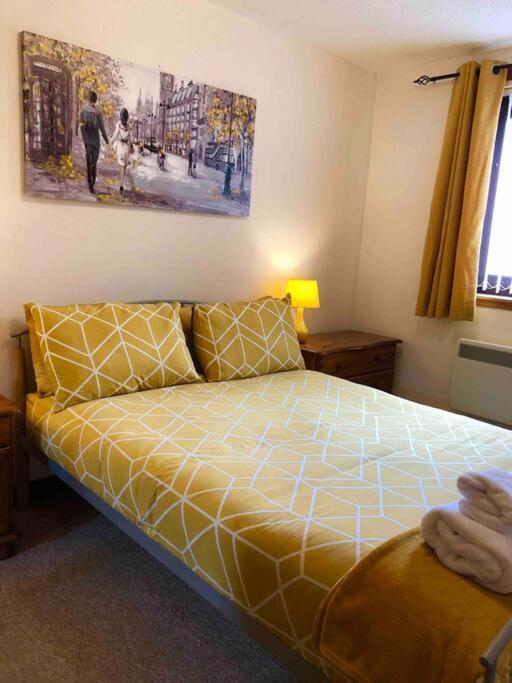 Crown Apartment City Centre Inverness Buitenkant foto